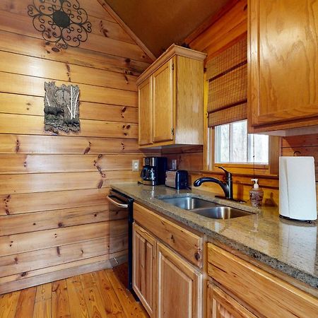 Pine Tree Lodge Sautee Nacoochee Bagian luar foto
