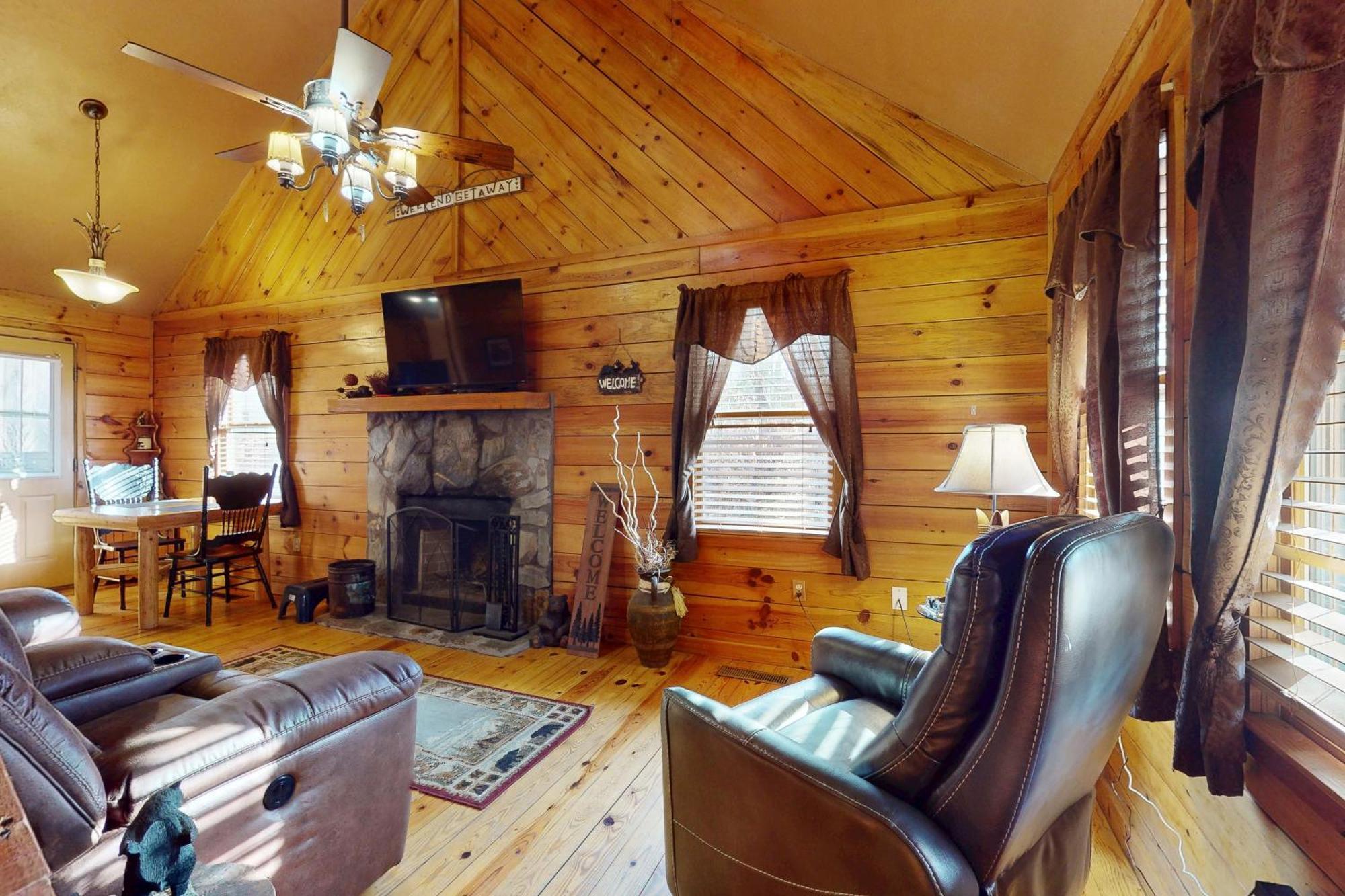 Pine Tree Lodge Sautee Nacoochee Bagian luar foto